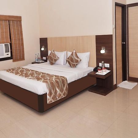 Sivamurugan Hotel Kumbakonam Room photo