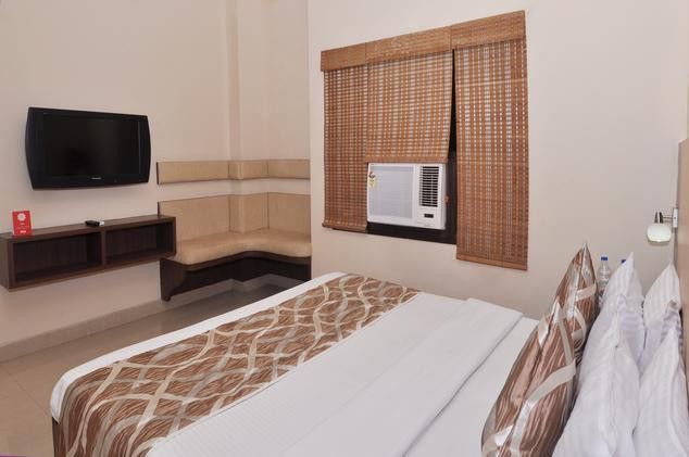 Sivamurugan Hotel Kumbakonam Exterior photo