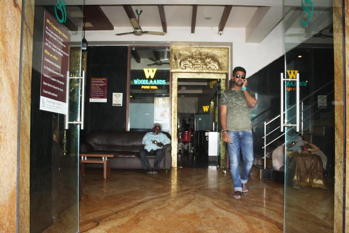Sivamurugan Hotel Kumbakonam Exterior photo